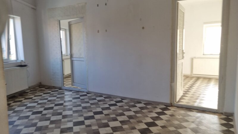 Unirii, Calea Calarasi, Hala Traian,